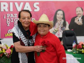 Heroína palestina Leila Khaled de visita en Nicaragua
