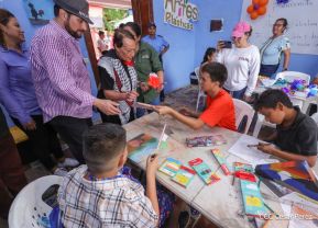 Heroína palestina Leila Khaled de visita en Nicaragua