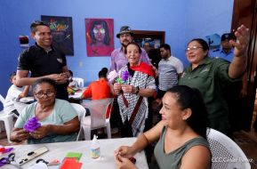 Heroína palestina Leila Khaled de visita en Nicaragua