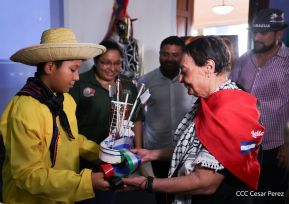 Heroína palestina Leila Khaled de visita en Nicaragua