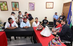 Heroína palestina Leila Khaled de visita en Nicaragua