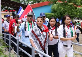 Heroína palestina Leila Khaled de visita en Nicaragua