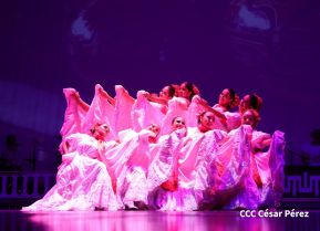 55 años del Ballet Folclórico Nicaragüense del maestro Ronald Abud Vivas