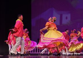 55 años del Ballet Folclórico Nicaragüense del maestro Ronald Abud Vivas
