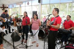 Pueblo católico de Nicaragua celebra Fiesta de Pentecostés