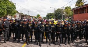 Feligreses acompañan a Santo Domingo de Guzmán rumbo a su morada en Las Sierritas