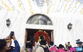 Feligreses acompañan a Santo Domingo de Guzmán rumbo a su morada en Las Sierritas