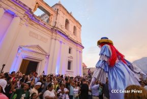 De esta manera leoneses celebran 77 años de la Gritería en honor a la Asunción de María