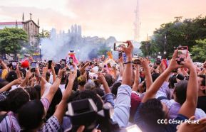De esta manera leoneses celebran 77 años de la Gritería en honor a la Asunción de María