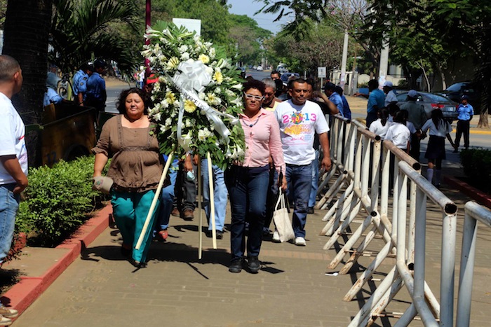 Una Flor para Tomás