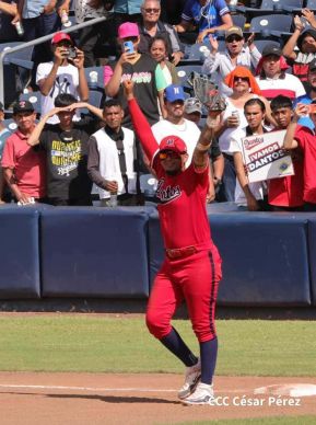 Séptimo juego de la semifinal del Campeonato Germán Pomares entre Los Dantos y Toros de Chontales