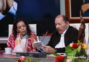 Comandante Daniel y Compañera Rosario en la XI Cumbre Extraordinaria de Jefes de Estado del ALBA-TCP