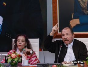 Comandante Daniel y Compañera Rosario en la XI Cumbre Extraordinaria de Jefes de Estado del ALBA-TCP