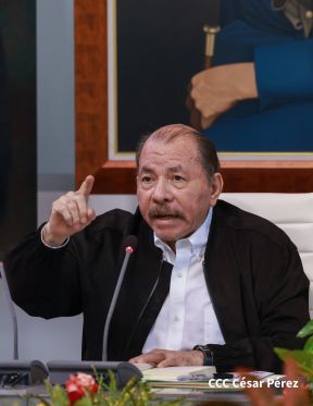 Comandante Daniel y Compañera Rosario en la XI Cumbre Extraordinaria de Jefes de Estado del ALBA-TCP