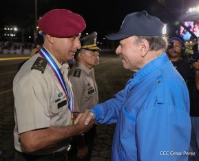 Acto en conmemoración del 45 aniversario de fundación del Ejército de Nicaragua