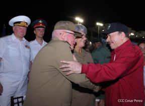Desfile Pueblo-Ejército en el 45 Aniversario de la Fundación del Ejército de Nicaragua
