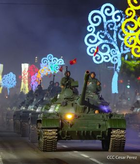 Desfile Pueblo-Ejército en el 45 Aniversario de la Fundación del Ejército de Nicaragua