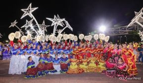 Celebración del Día Nacional del Huipil