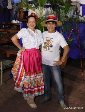 Celebración del Día Nacional del Huipil