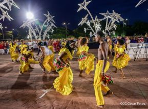 Celebración del Día Nacional del Huipil