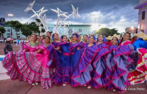 Celebración del Día Nacional del Huipil