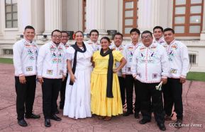 Celebración del Día Nacional del Huipil