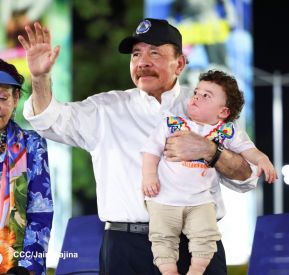 Desfile Escolar 2024 en honor a la gloriosa epopeya de la Batalla de San Jacinto