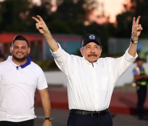 Desfile Escolar 2024 en honor a la gloriosa epopeya de la Batalla de San Jacinto