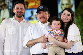 Desfile Escolar 2024 en honor a la gloriosa epopeya de la Batalla de San Jacinto