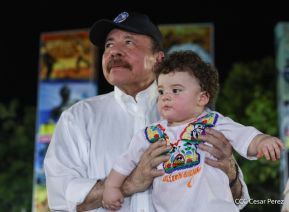 Desfile Escolar 2024 en honor a la gloriosa epopeya de la Batalla de San Jacinto