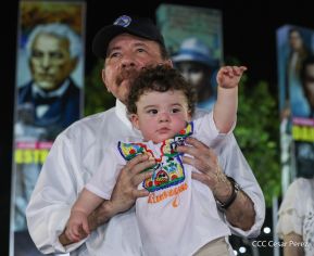 Desfile Escolar 2024 en honor a la gloriosa epopeya de la Batalla de San Jacinto