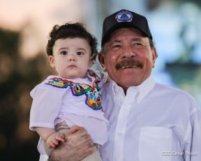 Desfile Escolar 2024 en honor a la gloriosa epopeya de la Batalla de San Jacinto