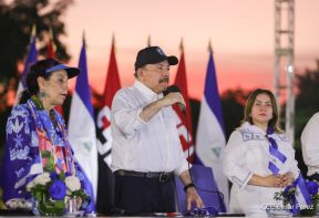 Desfile Escolar 2024 en honor a la gloriosa epopeya de la Batalla de San Jacinto
