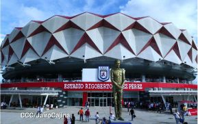 Inauguración del Estadio de Béisbol Rigoberto López Pérez en León