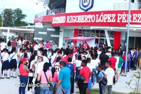 Inauguración del Estadio de Béisbol Rigoberto López Pérez en León
