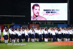 Inauguración del Estadio de Béisbol Rigoberto López Pérez en León