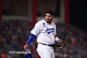 Inauguración del Estadio de Béisbol Rigoberto López Pérez en León