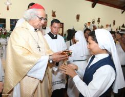 Cardenal Brenes celebra a San Antonio de Padua
