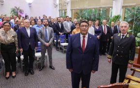 Compañero Alexander Khokhólikov recibe la Orden José de Marcoleta en el Grado de Gran Cruz 