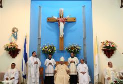 Cardenal Brenes celebra a San Antonio de Padua