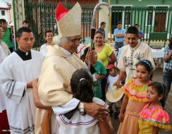 Cardenal Brenes celebra a San Antonio de Padua