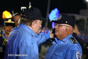 Conmemoración de los 45 años de fundación de la Policía Nacional y el Ministerio del Interior