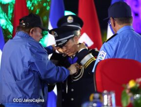 Conmemoración de los 45 años de fundación de la Policía Nacional y el Ministerio del Interior