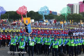 Conmemoración de los 45 años de fundación de la Policía Nacional y el Ministerio del Interior
