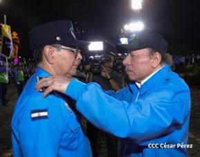 Conmemoración de los 45 años de fundación de la Policía Nacional y el Ministerio del Interior