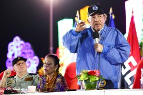 Conmemoración de los 45 años de fundación de la Policía Nacional y el Ministerio del Interior