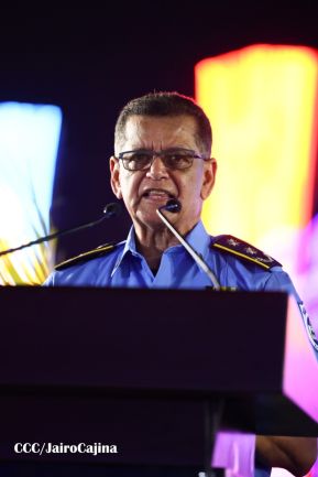 Conmemoración de los 45 años de fundación de la Policía Nacional y el Ministerio del Interior