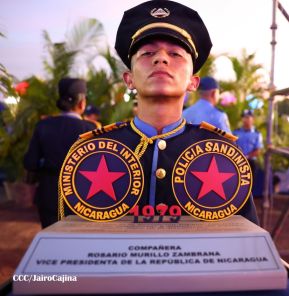 Conmemoración de los 45 años de fundación de la Policía Nacional y el Ministerio del Interior