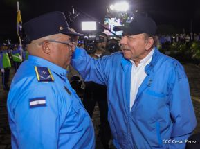 Conmemoración de los 45 años de fundación de la Policía Nacional y el Ministerio del Interior