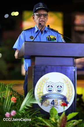 Desfile "La Paz Somos Todos" en saludo al 45 aniversario de fundación del Ministerio del Interior y la Policía Nacional